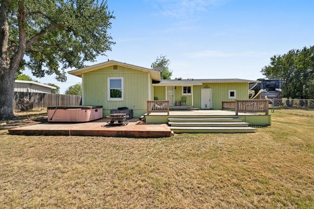 135 E Hickory DR, Granite Shoals, TX 78654