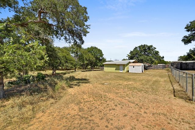 135 E Hickory DR, Granite Shoals, TX 78654