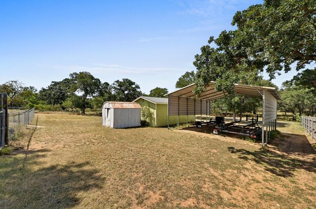 135 E Hickory DR, Granite Shoals, TX 78654