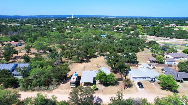 135 E Hickory DR, Granite Shoals, TX 78654