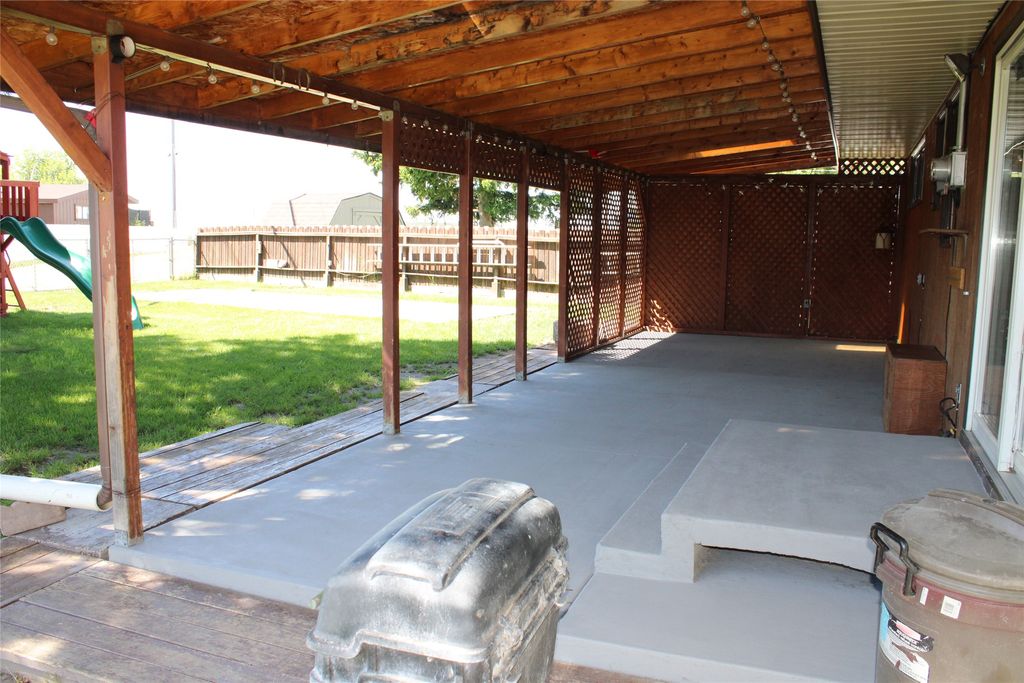 Image 12 of property listing at 731 46th Street S, Great Falls, MT 59405