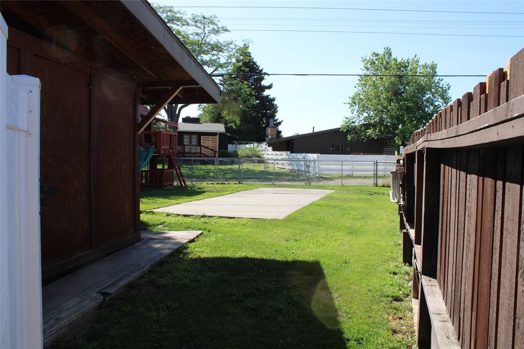 Image 5 of property listing at 731 46th Street S, Great Falls, MT 59405