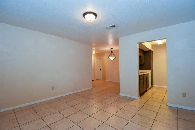 1524 Beaumont Road, Baytown, TX 77520