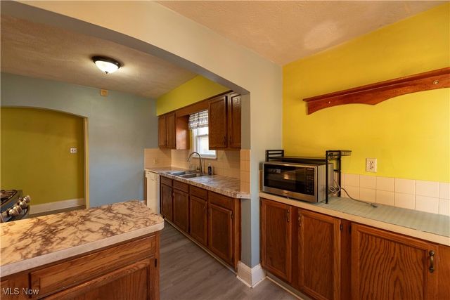 1166 Dayton Street, Akron, OH 44310