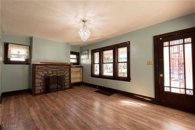 1166 Dayton Street, Akron, OH 44310