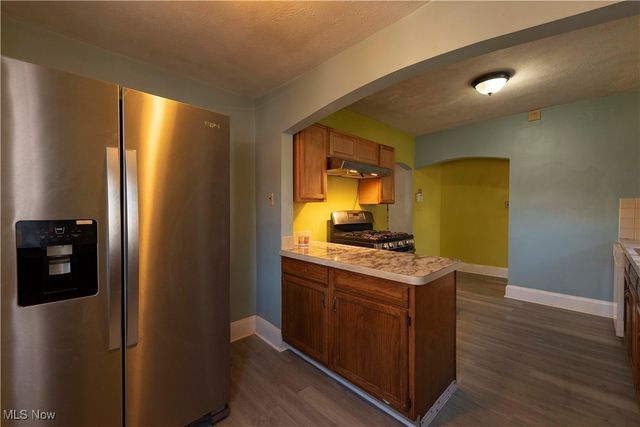 1166 Dayton Street, Akron, OH 44310