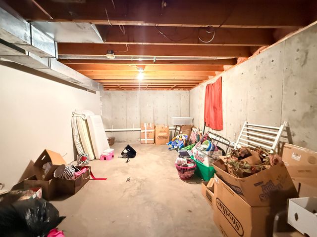 520 7th Ave NE, Minot, ND 58703