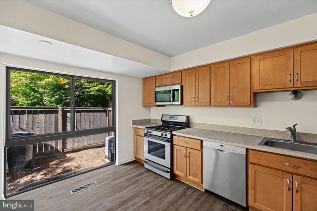 11606 NEWBRIDGE CT, Reston, VA 20191