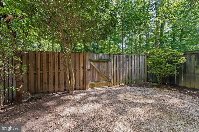 11606 NEWBRIDGE CT, Reston, VA 20191
