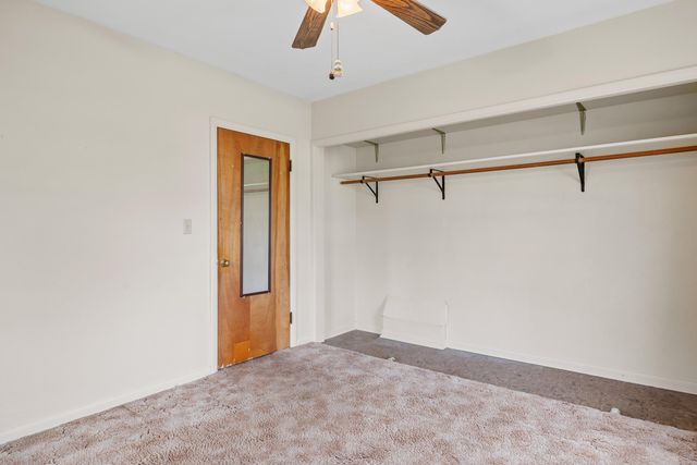 907 W 12th Street, La Porte, IN 46350