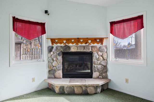 907 W 12th Street, La Porte, IN 46350