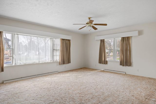 907 W 12th Street, La Porte, IN 46350