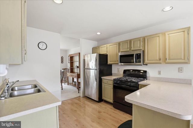 38 RIVER BEND PARK, Lancaster, PA 17602