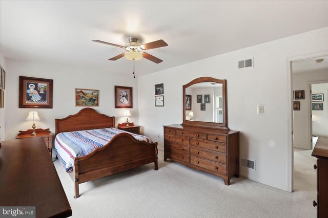 38 RIVER BEND PARK, Lancaster, PA 17602