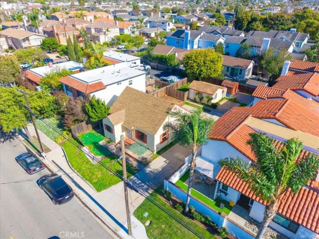 1586 Orange, Costa Mesa, CA 92627