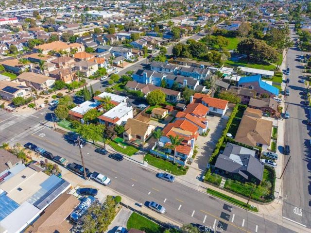 1586 Orange, Costa Mesa, CA 92627