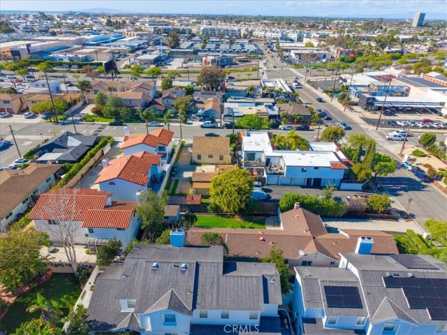 1586 Orange, Costa Mesa, CA 92627