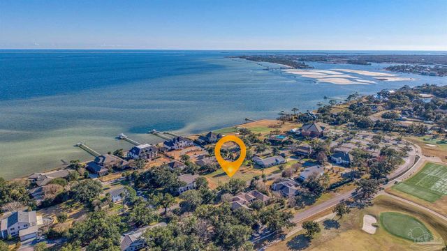 1009 Harbourview Cir, Pensacola, FL 32507