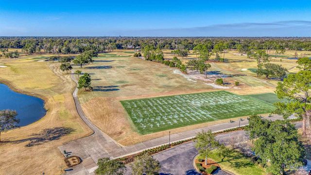 1009 Harbourview Cir, Pensacola, FL 32507