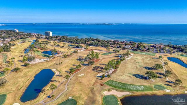 1009 Harbourview Cir, Pensacola, FL 32507