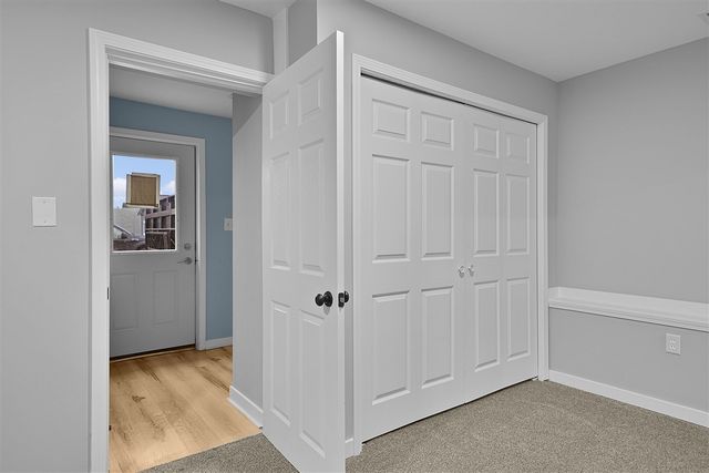 7564 13 Mile Road, Rockford, MI 49341