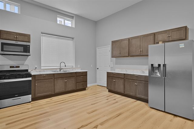 7564 13 Mile Road, Rockford, MI 49341