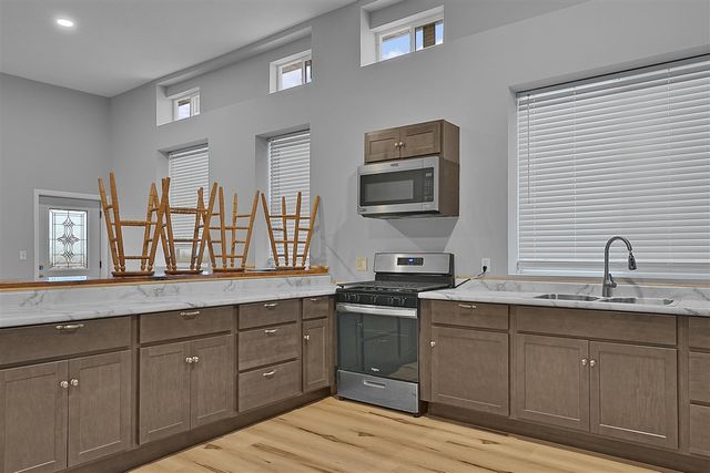 7564 13 Mile Road, Rockford, MI 49341