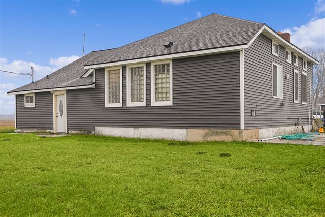 7564 13 Mile Road, Rockford, MI 49341