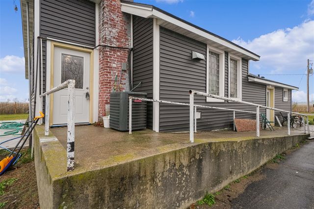 7564 13 Mile Road, Rockford, MI 49341