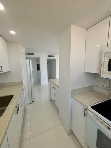 111 Briny Avenue 23-14, Pompano Beach, FL 33062