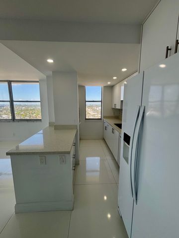 111 Briny Avenue 23-14, Pompano Beach, FL 33062