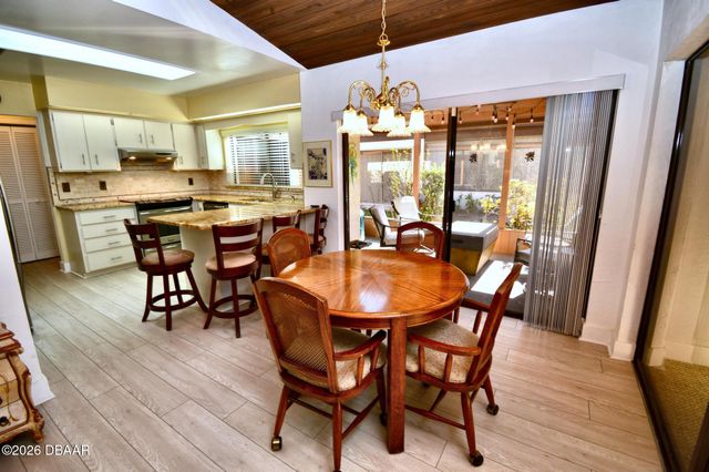 104 Spyglass Circle, Daytona Beach, FL 32114