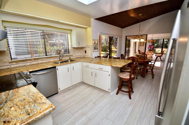 104 Spyglass Circle, Daytona Beach, FL 32114