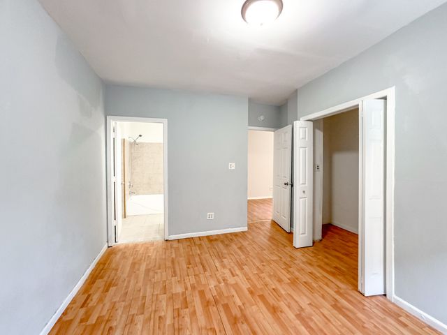 2458 N CLYBOURN Avenue, Chicago, IL 60614