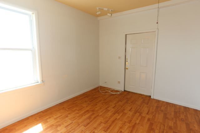 2458 N CLYBOURN Avenue, Chicago, IL 60614