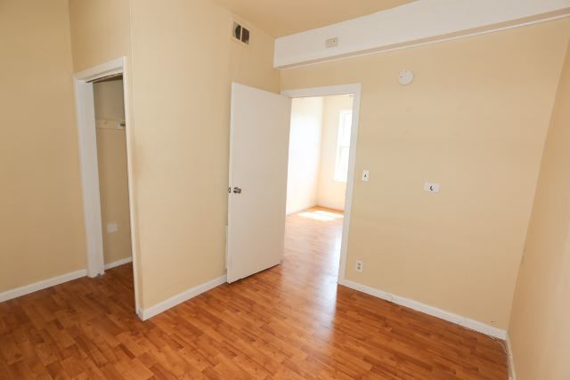 2458 N CLYBOURN Avenue, Chicago, IL 60614
