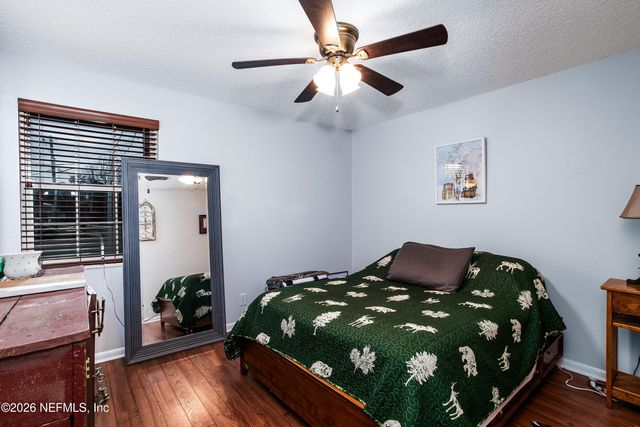 721 FOXBRIAR Cove, Jacksonville, FL 32221