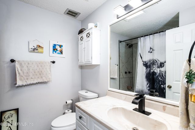 721 FOXBRIAR Cove, Jacksonville, FL 32221