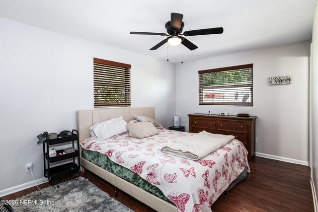 721 FOXBRIAR Cove, Jacksonville, FL 32221