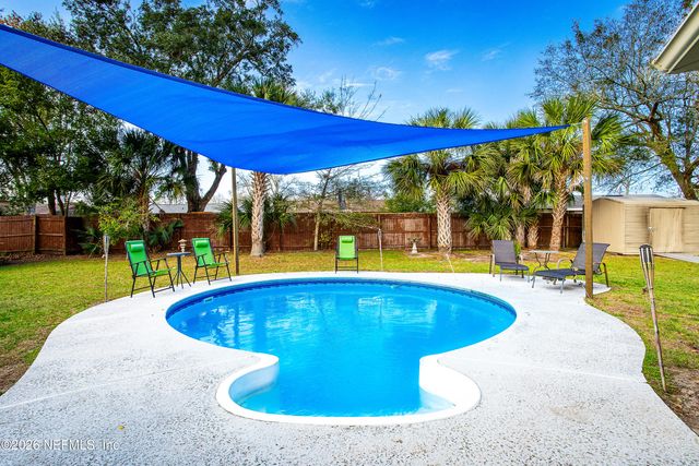 721 FOXBRIAR Cove, Jacksonville, FL 32221