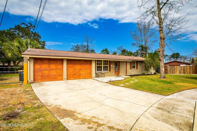 721 FOXBRIAR Cove, Jacksonville, FL 32221