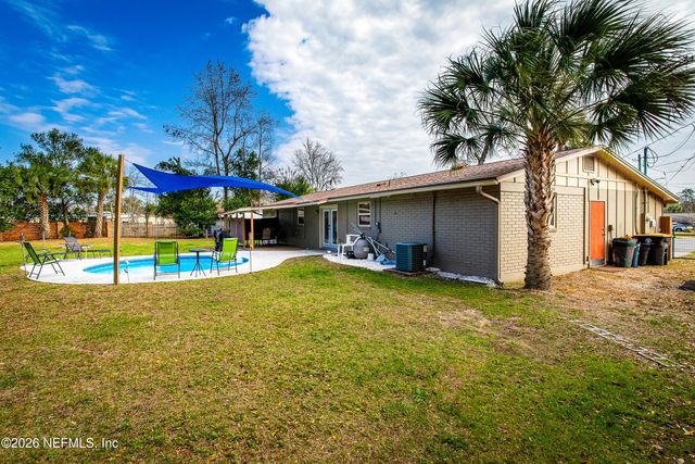 721 FOXBRIAR Cove, Jacksonville, FL 32221