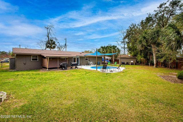 721 FOXBRIAR Cove, Jacksonville, FL 32221