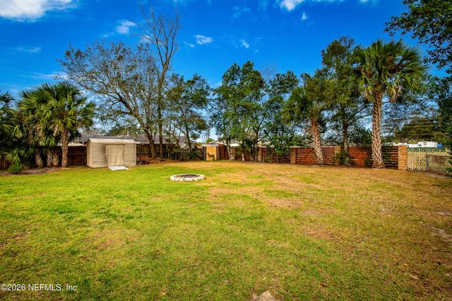 721 FOXBRIAR Cove, Jacksonville, FL 32221