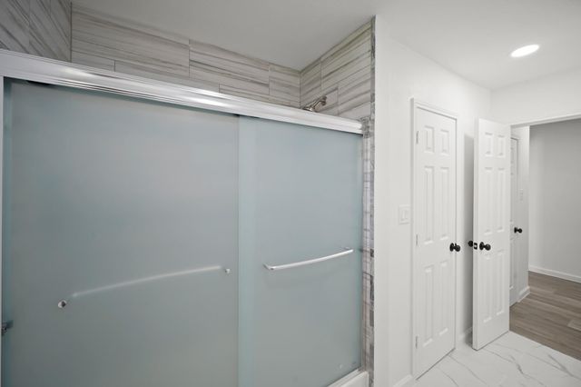 5943 Greenmont Drive, Houston, TX 77092