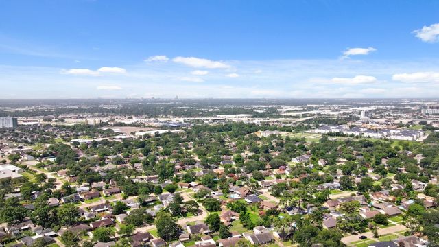 5943 Greenmont Drive, Houston, TX 77092