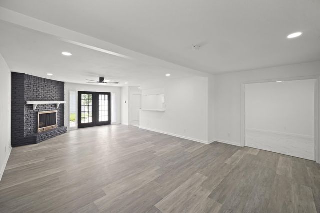 5943 Greenmont Drive, Houston, TX 77092