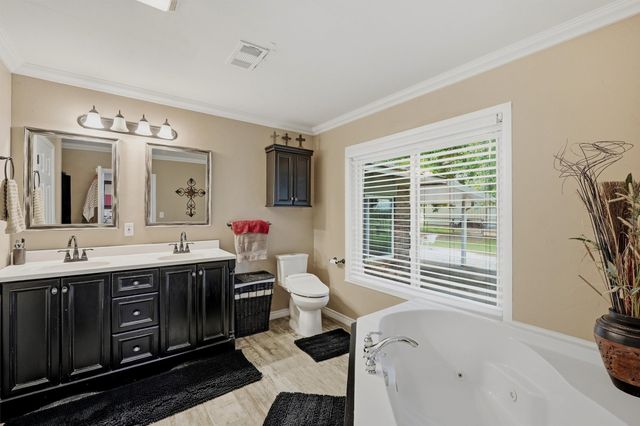 1252 County Road 167, Whitesboro, TX 76273