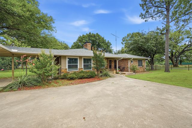 1252 County Road 167, Whitesboro, TX 76273