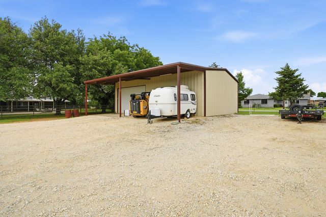 1252 County Road 167, Whitesboro, TX 76273